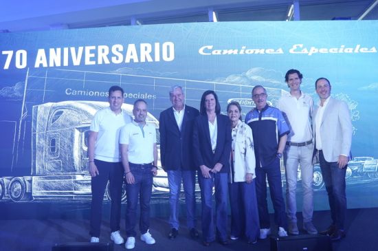 Camiones Especiales celebra 70 años a la vanguardia tecnológica de Daimler Truck